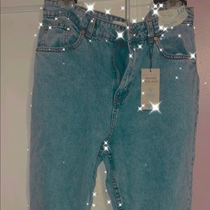 Cute HIGH WAISTED MOM JEANS ✨✨✨